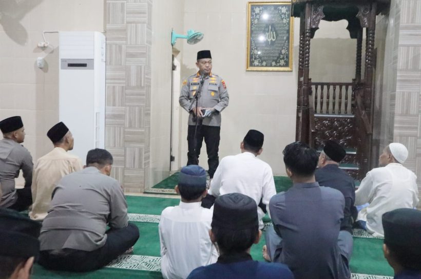 Kapolrestabes Makassar Gelar Safari Subuh Di Masjid Nurul Arafah Mamajang