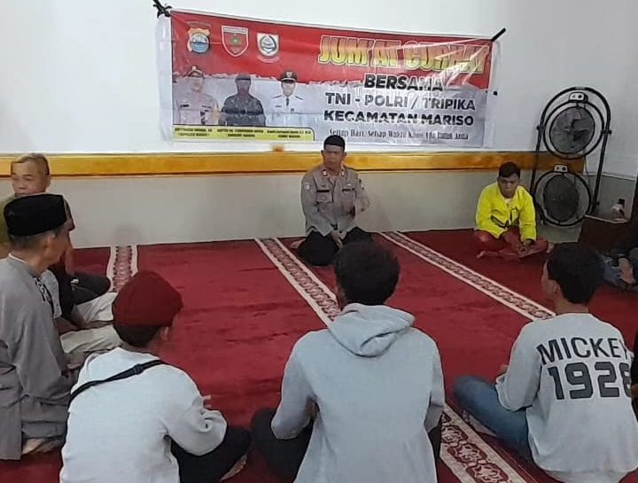 Jumat Curhat Polsek Mariso dengan Warga Kelurahan Kampung Buyang