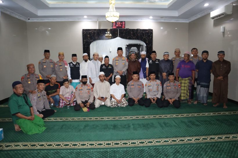Kapolrestabes Makassar Gelar Safari Subuh di Masjid Al Muzzammil