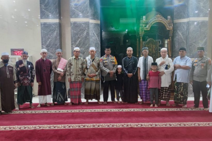Kapolsek Bontoala Bersilaturahmi Lewat Safari Subuh