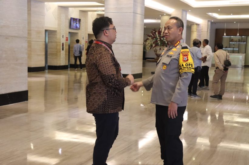 Kapolrestabes Makassar Pantau Langsung Situasi Pengamanan Debat Kedua Paslon Wali Kota Makassar