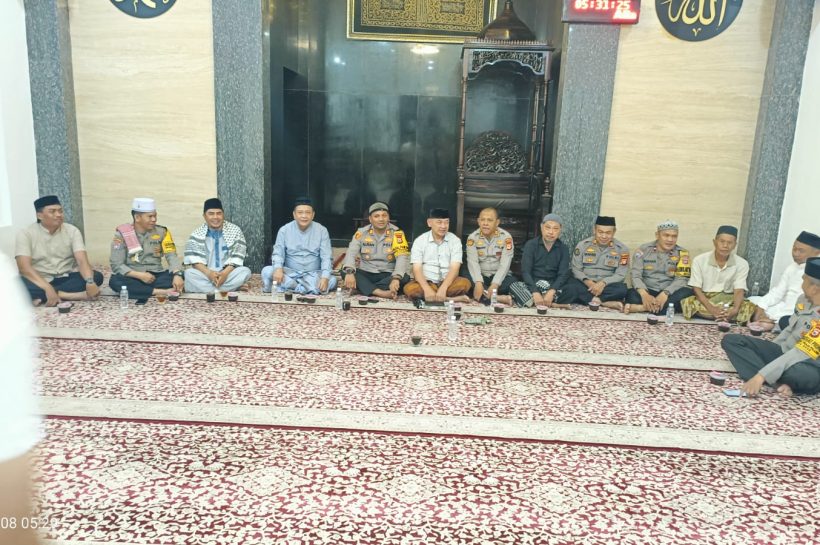 Polrestabes Makassar Gelar Safari Subuh, Ajak Warga Kelurahan Masale Jaga Kamtibmas Jelang Pilkada