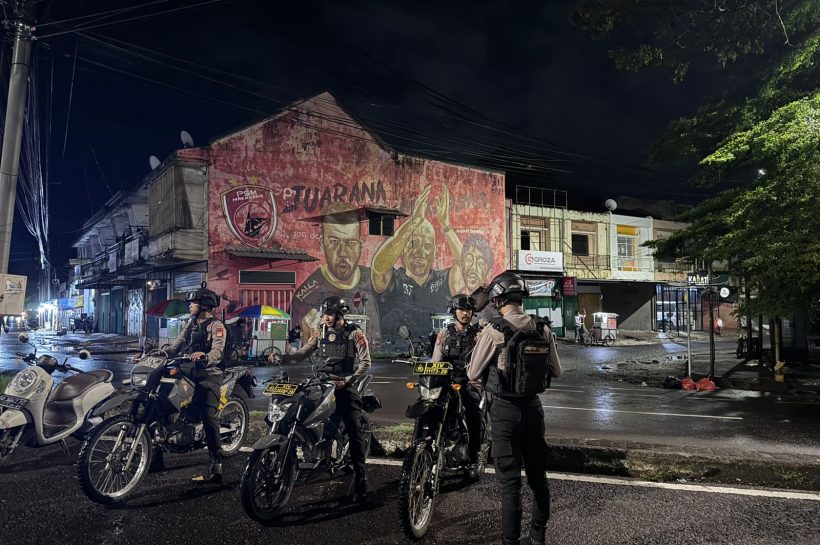Jaga Kondusifitas Pasca Pilkada Serentak, Samapta Polrestabes Makassar Rutin Garlar Patroli Malam