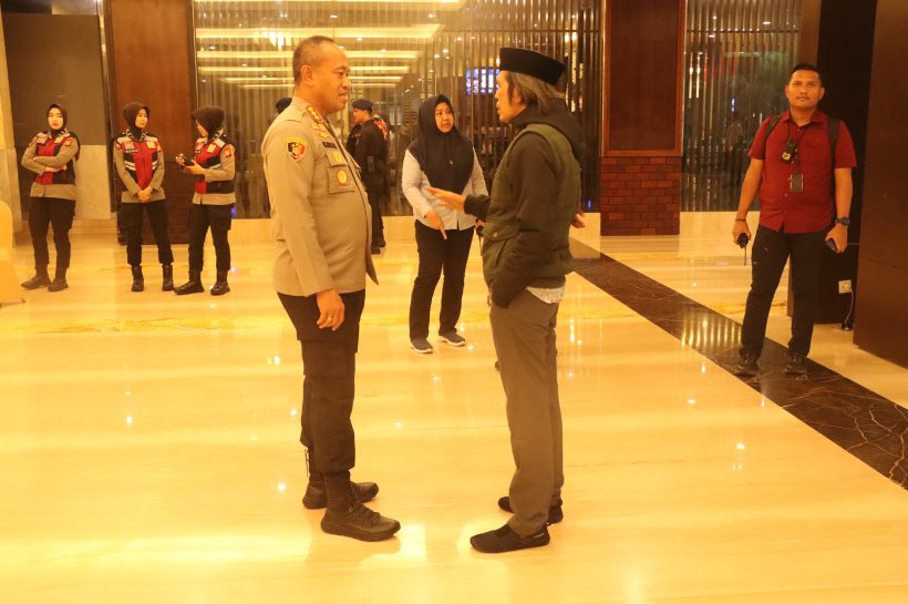 Kapolrestabes Makassar Pantau Langsung Rapat Pleno Terbuka Rekapitulasi Perhitungan Suara Pilkada Kota Makassar