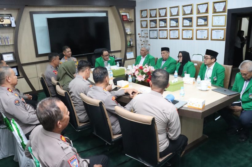 Kapolrestabes Makassar Silaturahmi dengan Rektor UMI, Perkuat Kerjasama Jaga Kamtibmas