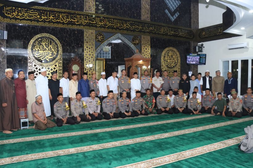 Kapolrestabes Makassar Gelar Safari Subuh di Masjid Nurul Mujizat Jalan Adyaksa