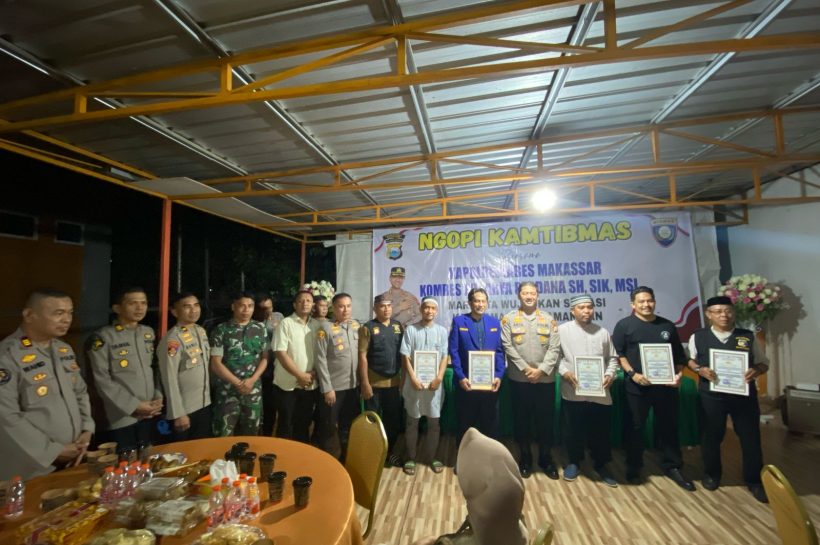 Kombes Arya Perdana Serap Aspirasi Warga Tamalanrea Lewat Ngopi Kamtibmas