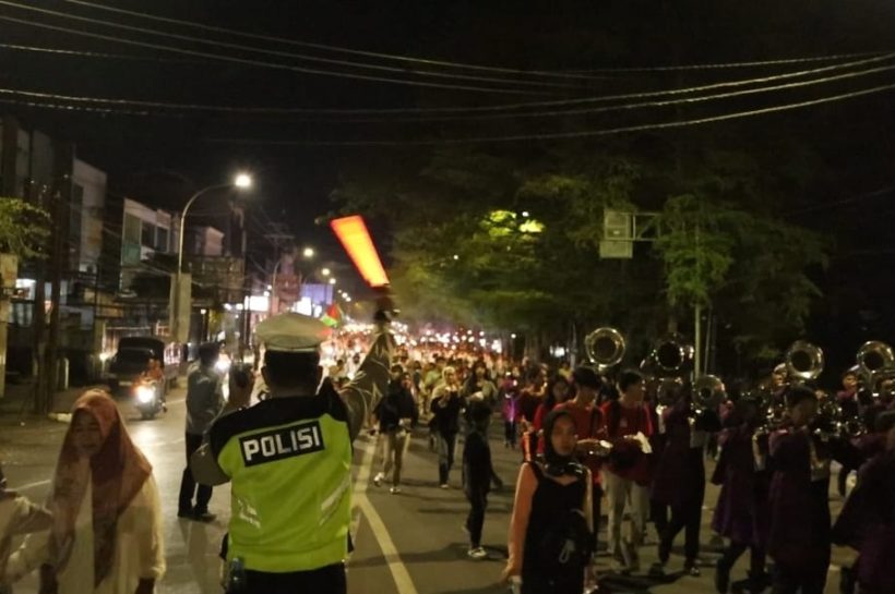 Personel Lalu Lintas Polrestabes Makassar Kawal Kelancaran Pawai Obor Festival Muharram