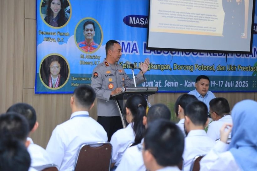 Beri Materi di MPLS SMA Labschool, Kadiv Humas Berikan Motivasi Hadapi Bonus Demografi