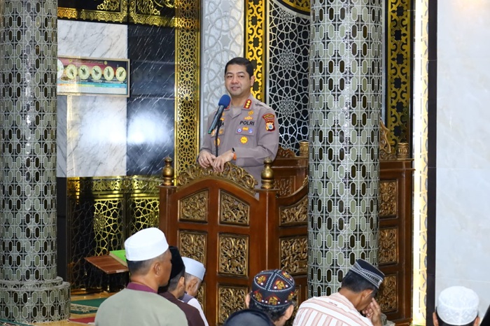 Lewat Safari Subuh, Kombes Pol Arya Perdana Tekankan Peran Keluarga Cegah Pengaruh Negatif