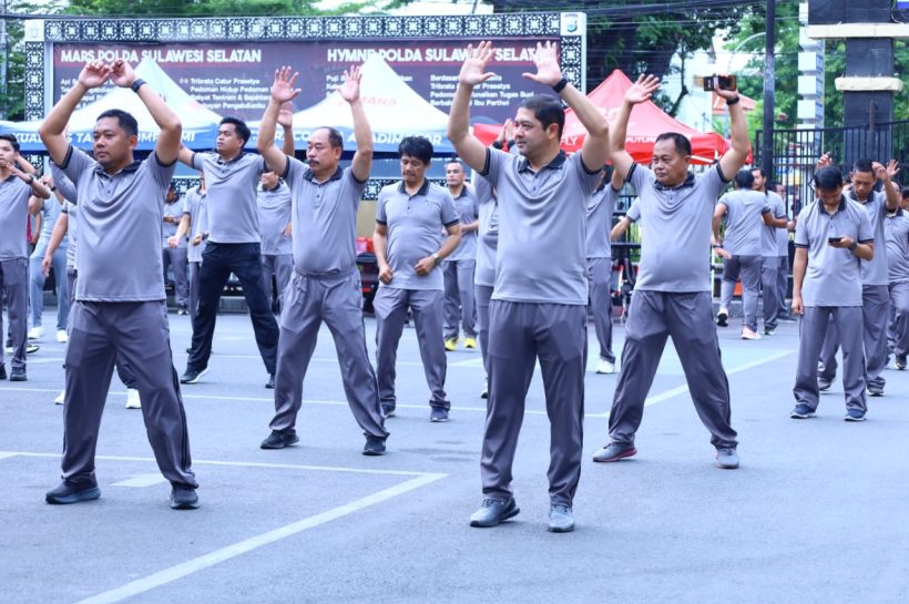 Polrestabes Makassar Olahraga Pagi Jaga Kebugaran dan Kekompakan Personel